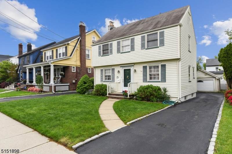 45 Collins Ave - Photo 1