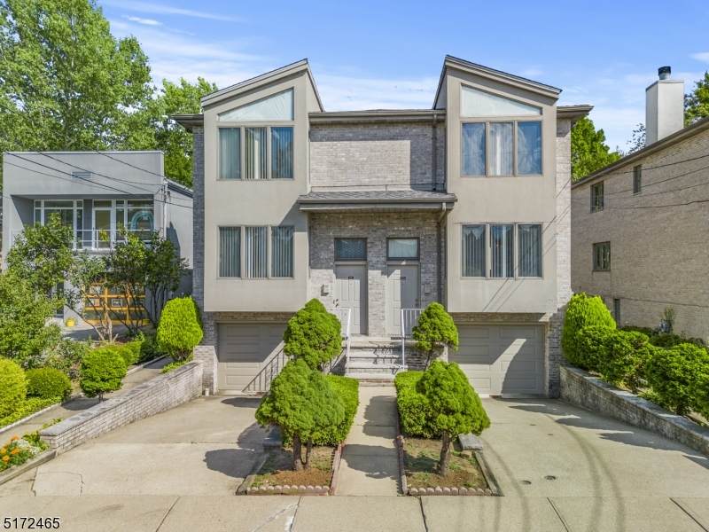 2452 2Nd St - Photo 1