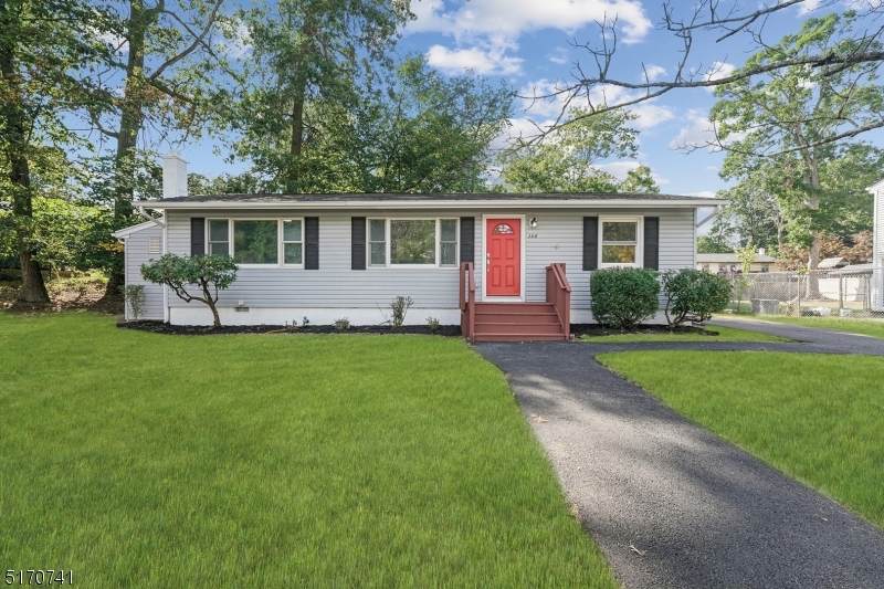 106 Santa Fe Trl - Photo 1