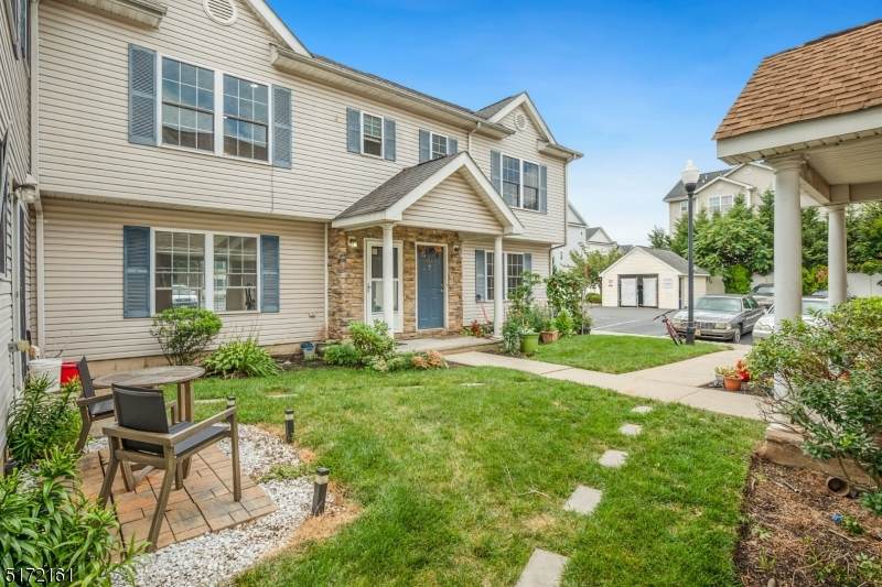 14 Henry St - Photo 1