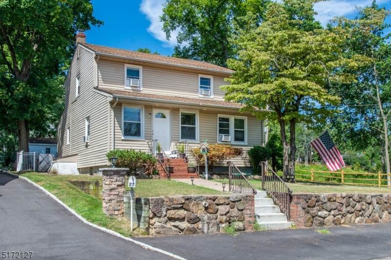 29 Oak St - Photo 1