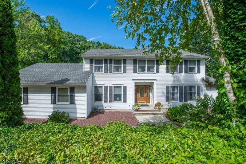 137 Rolling Ridge Rd - Photo 1