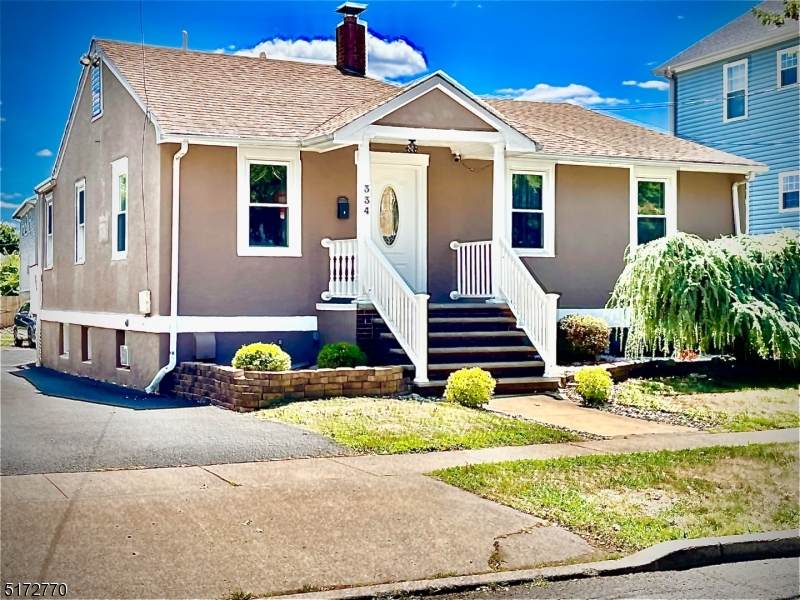 334 W High St - Photo 1