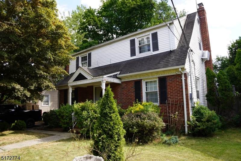 673 Mill St - Photo 1
