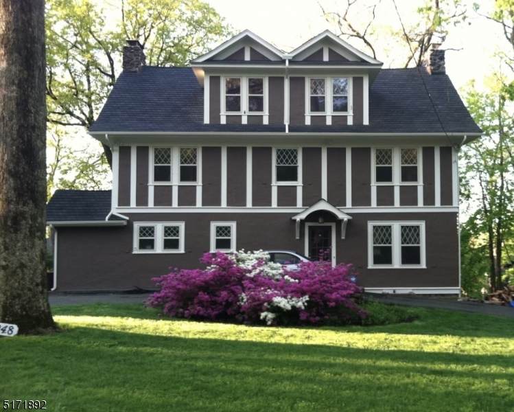 248 Morris Ave - Photo 1