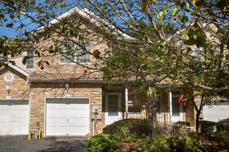 264 Emily Pl - Photo 1