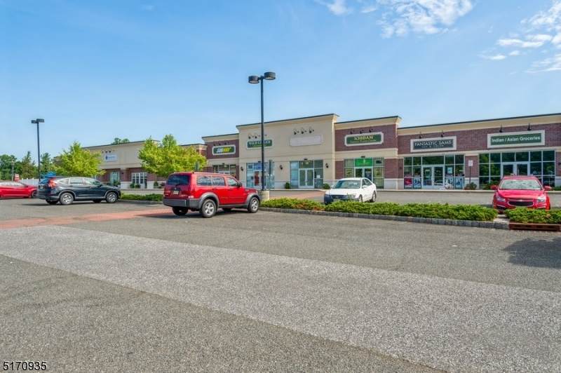 147 Pierce - Photo 1