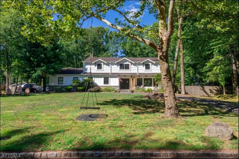 8 Wedgewood Way - Photo 1