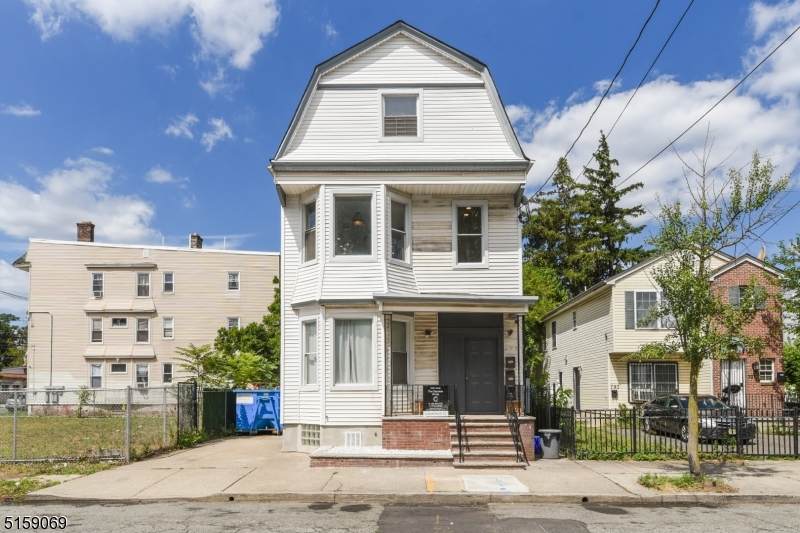 795 S 18Th St - Photo 1