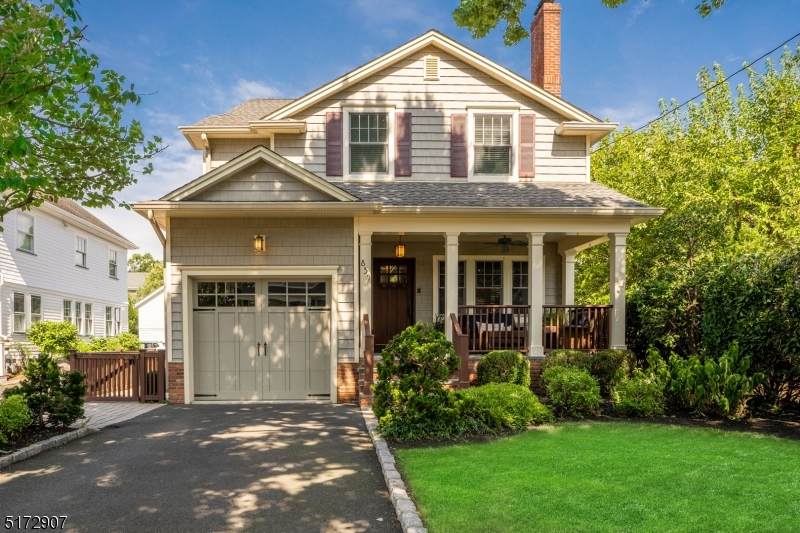 839 Wallberg Ave - Photo 1