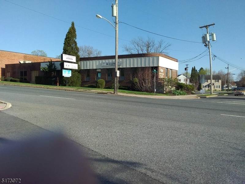 430 Memorial Pkwy - Photo 1