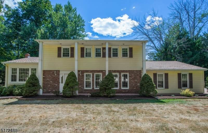1 Pondview Rd - Photo 1