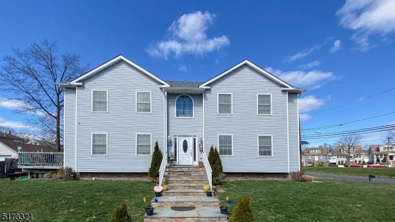 492 Bailey Ave - Photo 1