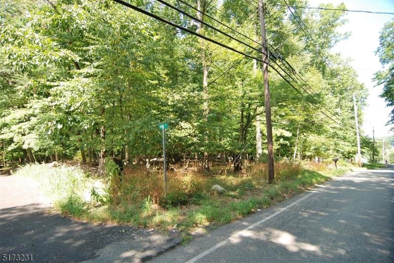 21 Richards Rd - Photo 1