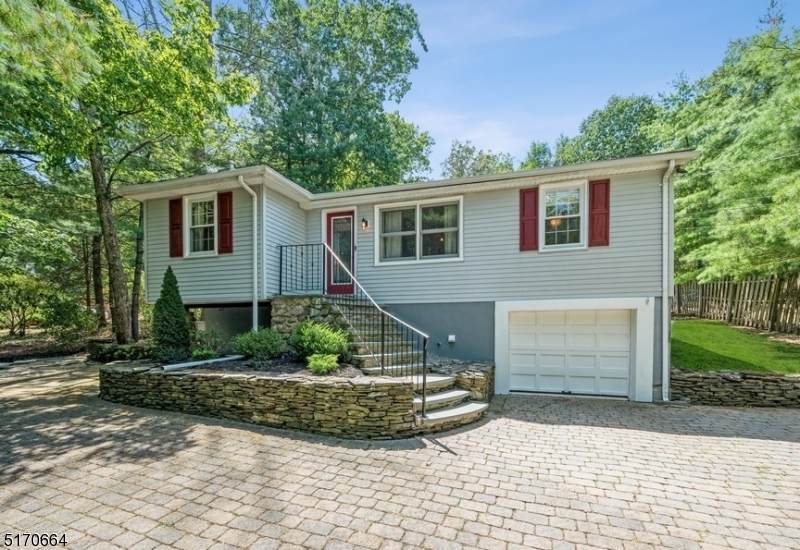 1050 S Shore Dr - Photo 1