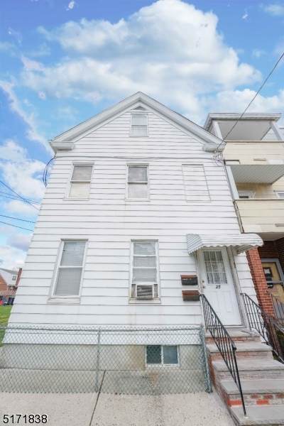 33 Mercer St - Photo 1