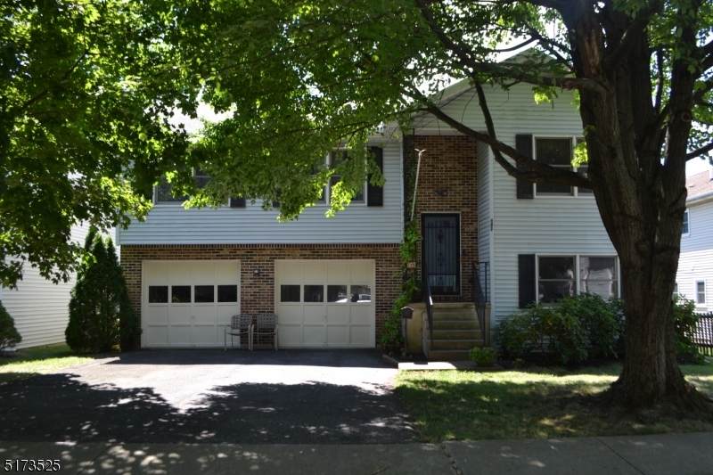 902 Columbus Ave - Photo 1
