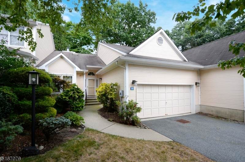 68 Worcester Dr - Photo 1