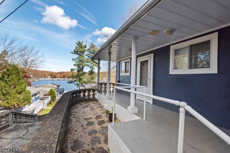 431 Lakeside Blvd - Photo 1
