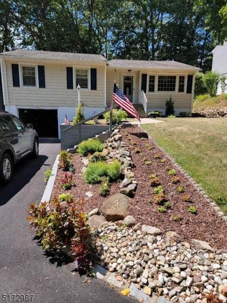 10 Ellen Dr - Photo 1