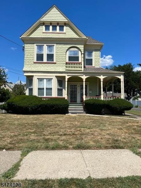 148 Harding Ave - Photo 1