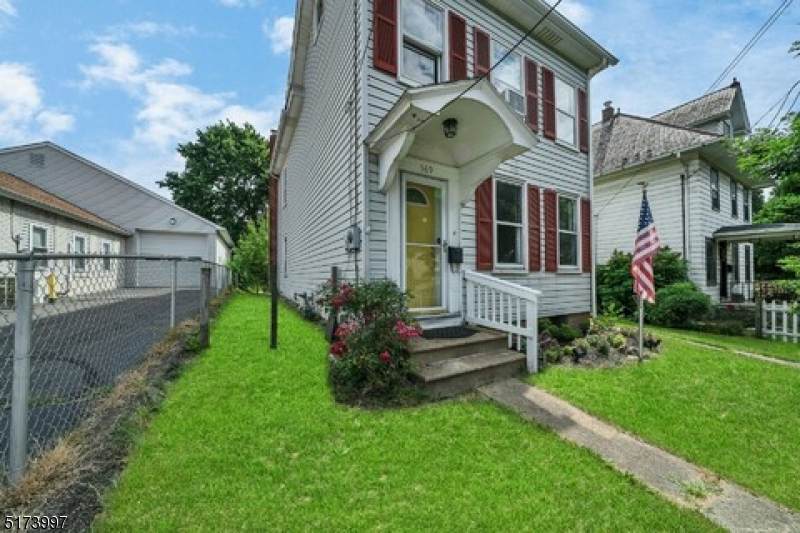 369 Prospect St - Photo 1