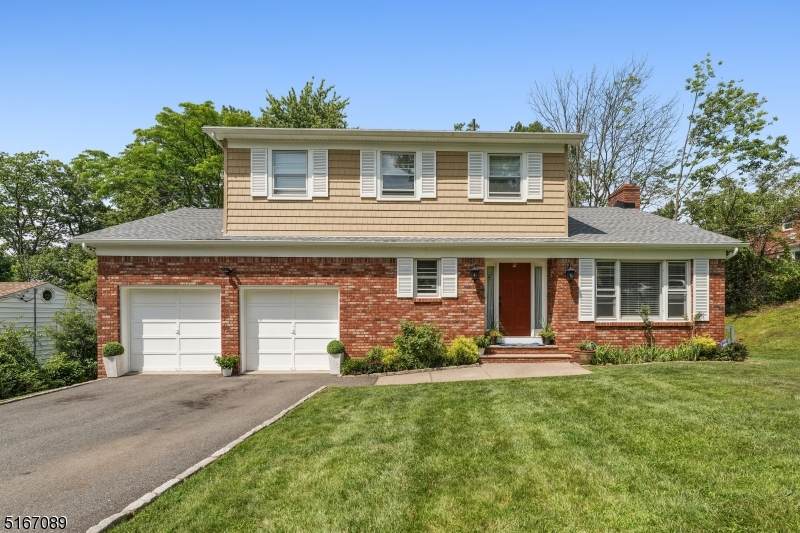 32 Arverne Rd - Photo 1