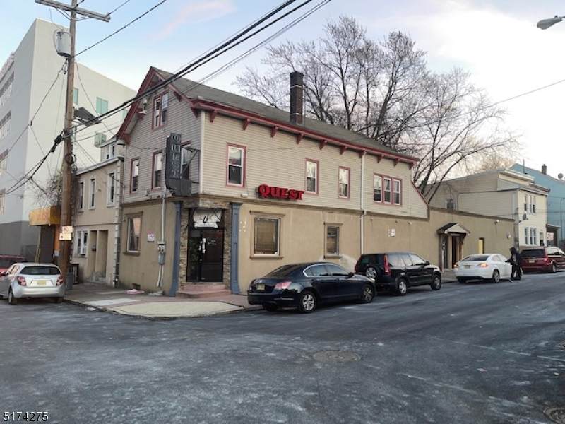 54 Washington Ave - Photo 1