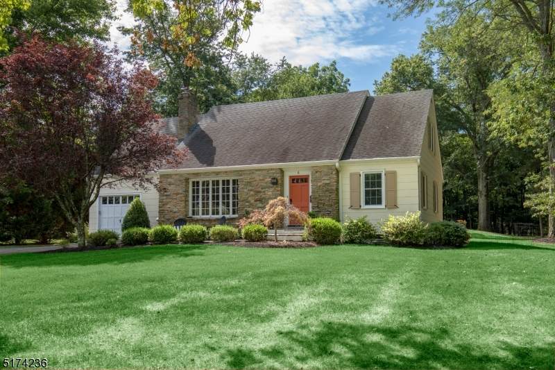6 Maple Ln - Photo 1