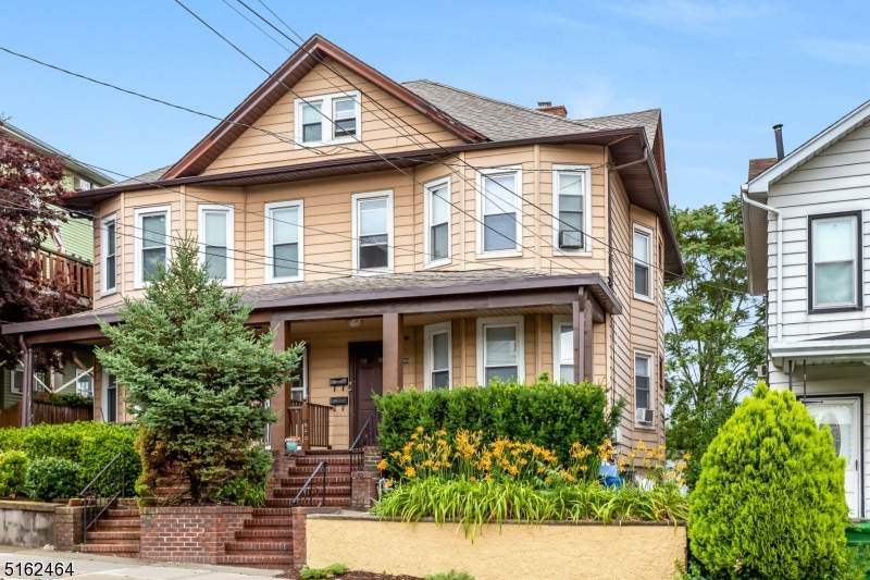 80 Lincoln Pl - Photo 1