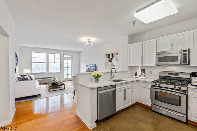 15 Enterprise Ct - Photo 1