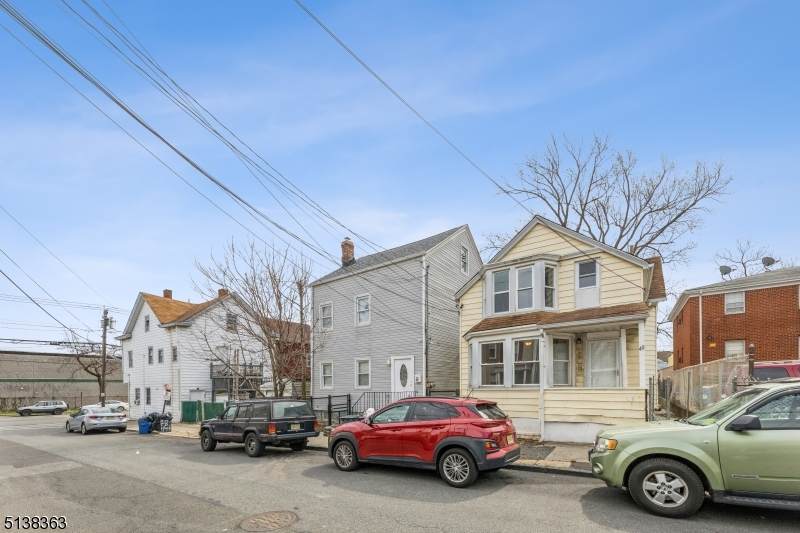 40 Robert St - Photo 1