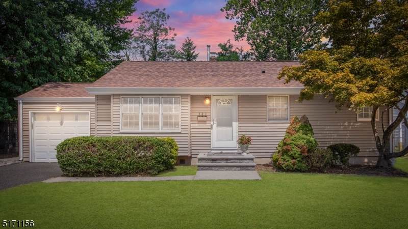 122 Sweetbriar Ln - Photo 1
