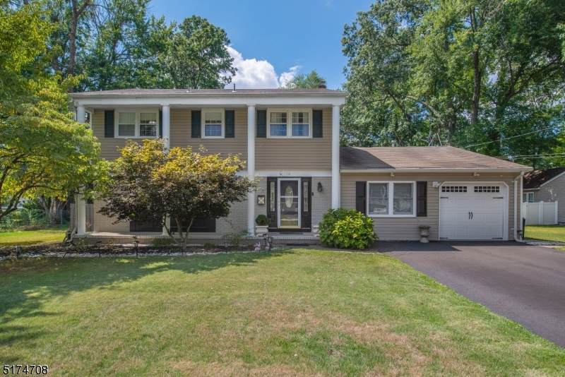 10 Garden St - Photo 1