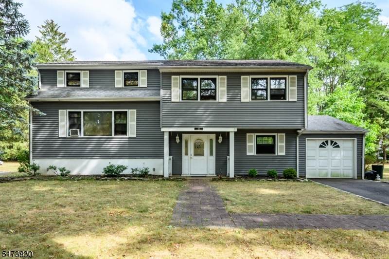 80 Primrose Dr - Photo 1