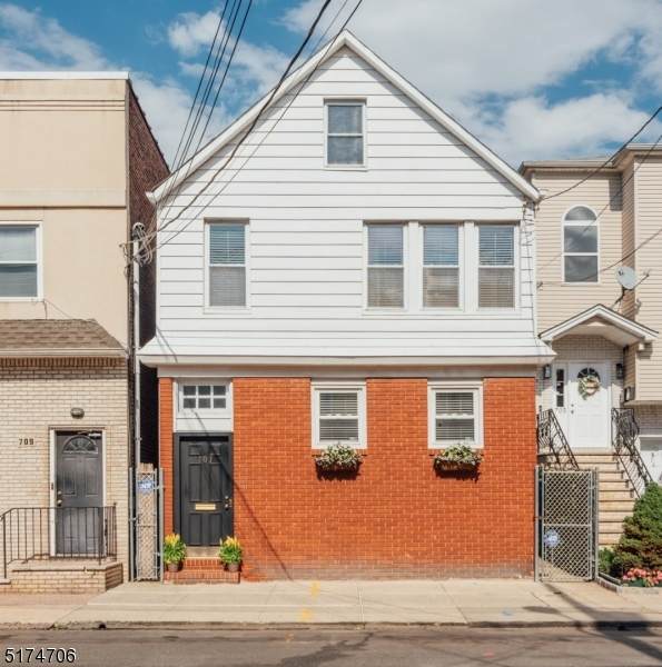 707 3rd Ave. - Photo 1