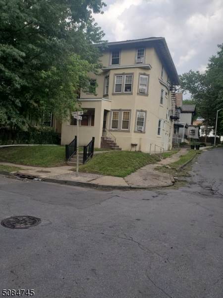 6 Davis Ave - Photo 1