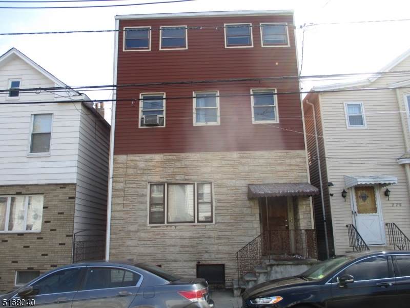 230 Walnut St - Photo 1
