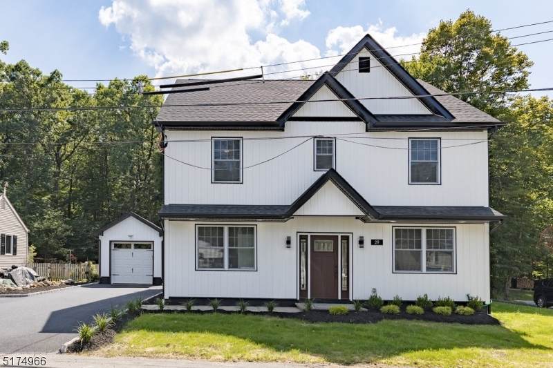 29 Tennis Rd - Photo 1