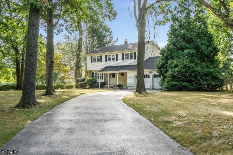 4 Edgewood Rd - Photo 1