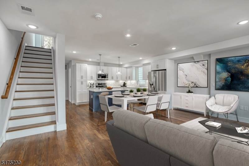 108 Oak St - Photo 1