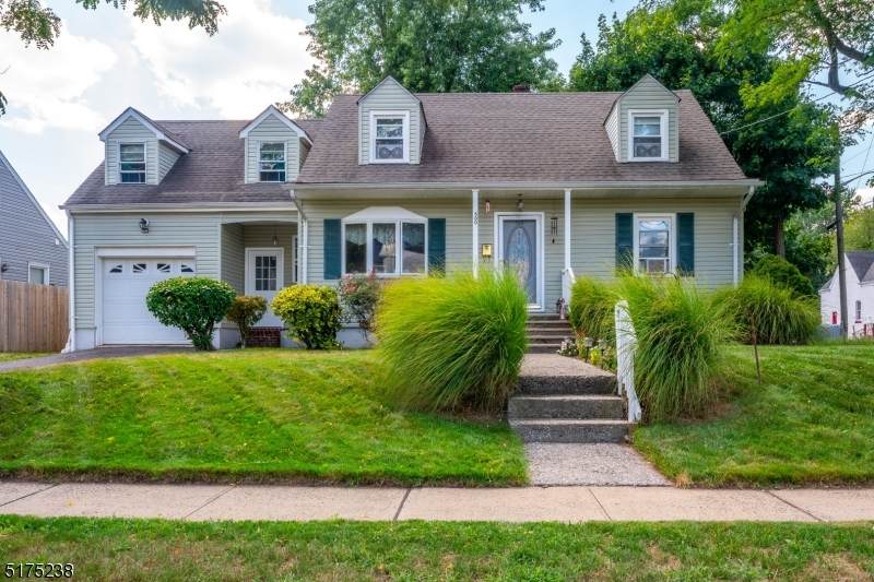 500 Clinton Ave - Photo 1