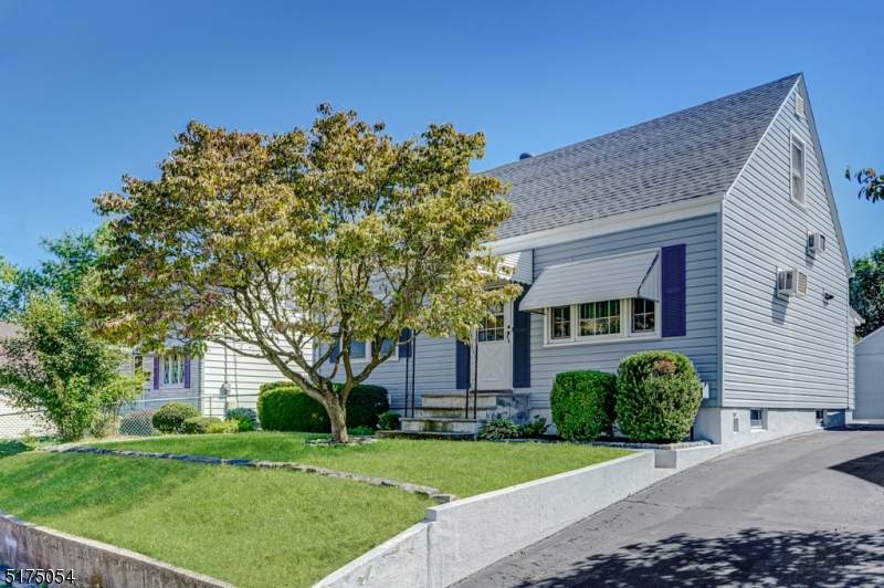 318 N 13Th Ave - Photo 1