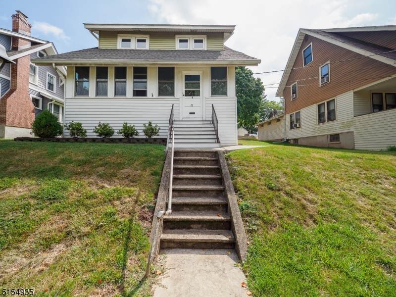 171 Leigh St - Photo 1