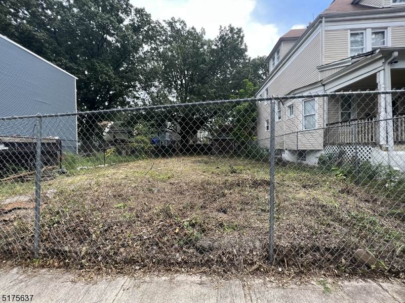 14 N 17Th St - Photo 1