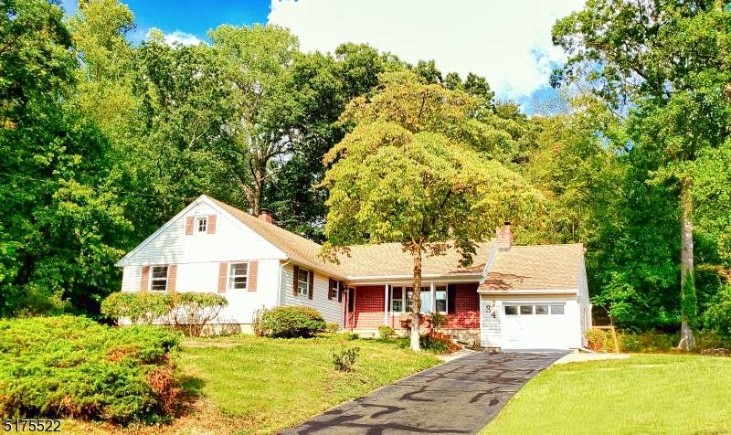 34 Lucas Ln - Photo 1