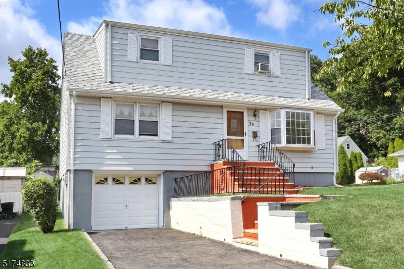 70 Hilltop Ct - Photo 1