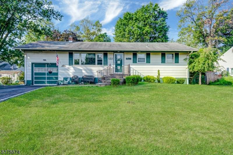 122 Dunellen Ave - Photo 1