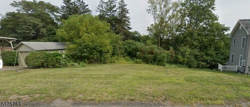 42 Harrison St - Photo 1
