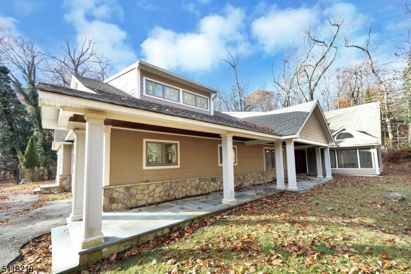153 E Allendale Rd - Photo 1